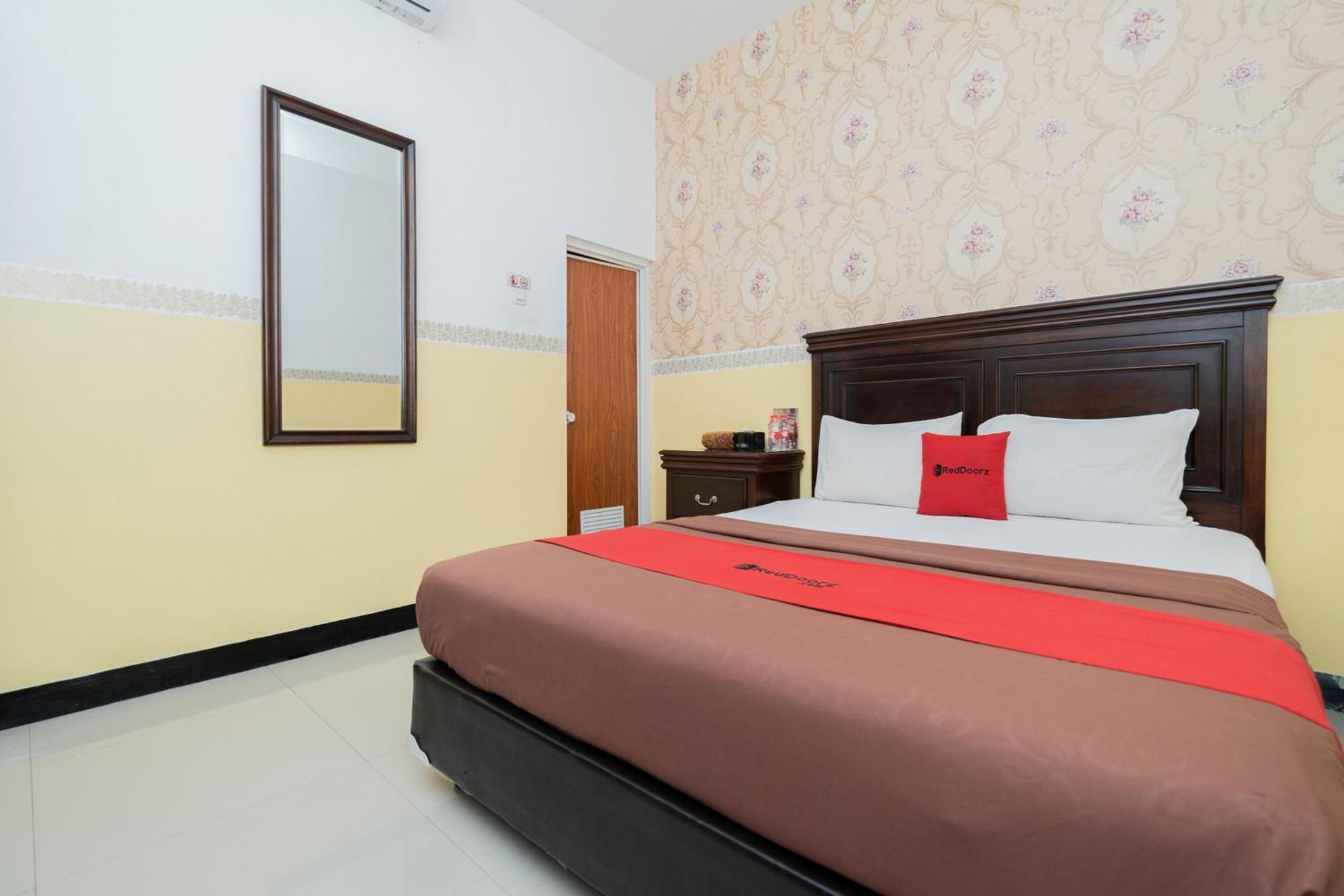 Reddoorz Near Taman Krida Budaya Malang Exteriér fotografie